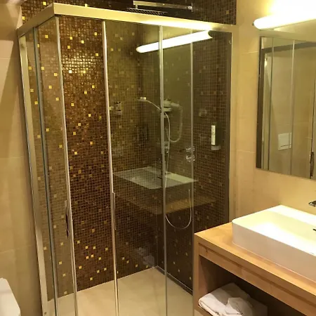 Berger's Hotel 4*